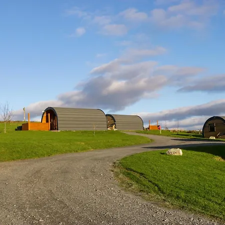 Nyaraló Holly Ulverston